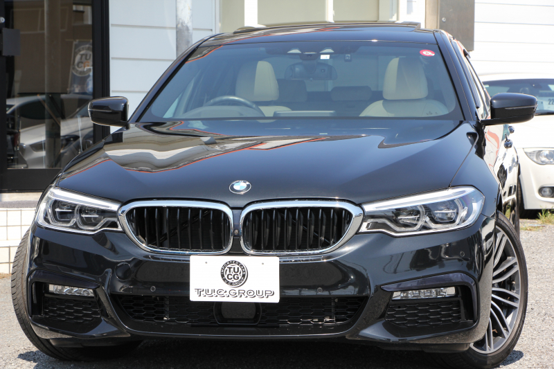 BMW 5シリーズ 530i Mｽﾎﾟｰﾂ ｲﾉﾍﾞｰｼｮﾝP 低走行4500km 高出力252馬力 ｻﾝﾙｰﾌ 全ﾋｰﾀｰ本革 HUD ﾜｲﾔﾚｽ充電 ｼﾞｪｽﾁｬｰC ﾃﾞｨｽﾌﾟﾚｲｷｰ 追従ACC ｽﾃｱﾘﾝｸﾞｻﾎﾟｰﾄ ﾀｯﾁ画面HDDﾅﾋﾞTV 360度ｶﾒﾗ 電動ﾄﾗﾝｸ LEDﾍｯﾄﾞﾗｲﾄ 2年保証