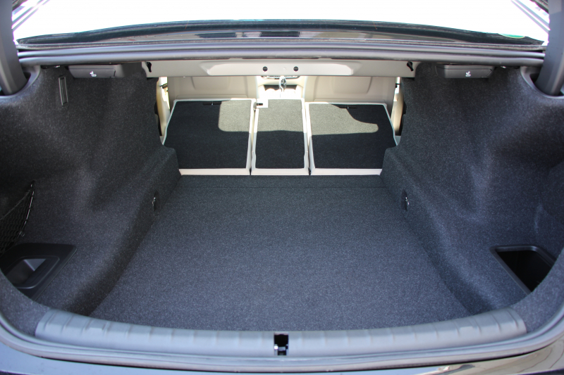 BMW 5シリーズ 530i Mｽﾎﾟｰﾂ ｲﾉﾍﾞｰｼｮﾝP 低走行4500km 高出力252馬力 ｻﾝﾙｰﾌ 全ﾋｰﾀｰ本革 HUD ﾜｲﾔﾚｽ充電 ｼﾞｪｽﾁｬｰC ﾃﾞｨｽﾌﾟﾚｲｷｰ 追従ACC ｽﾃｱﾘﾝｸﾞｻﾎﾟｰﾄ ﾀｯﾁ画面HDDﾅﾋﾞTV 360度ｶﾒﾗ 電動ﾄﾗﾝｸ LEDﾍｯﾄﾞﾗｲﾄ 2年保証