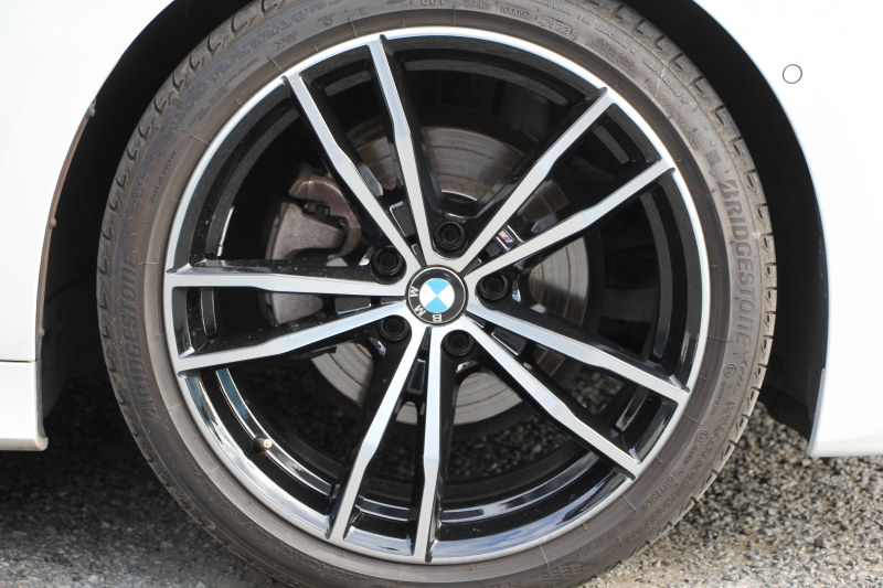 BMW 3シリーズ 320i Mｽﾎﾟｰﾂ ﾃﾞﾋﾞｭｰ&ｺﾝﾌｫｰﾄP 1ｵｰﾅ ﾋｰﾀｰ黒革 19AW Pｱｼｽﾄﾌﾟﾗｽ 360度ｶﾒﾗ ﾌﾙｾｸﾞTV BMWﾗｲﾌﾞｺｯｸﾋﾟｯﾄﾞﾀｯﾁﾊﾟﾈﾙ対応ﾅﾋﾞApplecarplay対応 電動ﾄﾗﾝｸ LEDﾍｯﾄﾞﾗｲﾄ LEDﾌｫｸﾞPｱｼｽﾄ 後退ｱｼｽﾄ Dｱｼｽﾄﾌﾟﾛ 追従ACC ｽﾃｱｻﾎﾟｰﾄ 2年保証