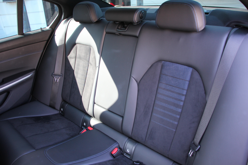 BMW 3シリーズ 330i Mｽﾎﾟｰﾂ ﾌｧｽﾄﾄﾗｯｸ&ｲﾉﾍﾞｰｼｮﾝ&ｺﾝﾌｫｰﾄP 高出力 258馬力 ｱﾀﾞﾌﾟﾃｨﾌﾞMｻｽ Mｽﾎﾟｰﾂﾃﾞﾌ ﾚｰｻﾞｰﾗｲﾄ HUD ｼﾞｪｽﾁｬｰC 360度ｶﾒﾗ 電動ﾄﾗﾝｸ 19AW 追従ACC ｽﾃｱﾘﾝｸﾞｻﾎﾟｰﾄ Applecarplay ﾀｯﾁ画面HDDﾅﾋﾞ2年保証