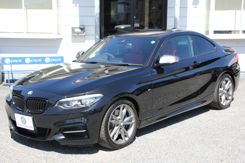BMW 2シリーズ M240i ｸｰﾍﾟ後期 ﾌｪｲｽﾘﾌﾄ後 ﾋｰﾀｰ赤革 直6ﾀｰﾎﾞ340馬力 B58新ｴﾝｼﾞﾝ ｱﾀﾞﾌﾟﾃｨﾌﾞMｻｽ 追従ACC LEDﾍｯﾄﾞﾗｲﾄ&ﾃｰﾙ ﾀｯﾁ画面HDDﾅﾋﾞPｱｼｽﾄ 衝突軽減ﾌﾞﾚｰｷ 車線逸脱警告 歩行者警告 ﾊﾟﾄﾞﾙｼﾌﾄ ｽﾏｰﾄｷｰ 専用18AW&ﾌﾞﾚｰｷ 2年保証