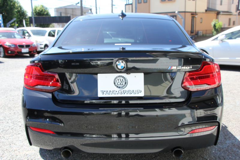 BMW 2シリーズ M240i ｸｰﾍﾟ後期 ﾌｪｲｽﾘﾌﾄ後 ﾋｰﾀｰ赤革 直6ﾀｰﾎﾞ340馬力 B58新ｴﾝｼﾞﾝ ｱﾀﾞﾌﾟﾃｨﾌﾞMｻｽ 追従ACC LEDﾍｯﾄﾞﾗｲﾄ&ﾃｰﾙ ﾀｯﾁ画面HDDﾅﾋﾞPｱｼｽﾄ 衝突軽減ﾌﾞﾚｰｷ 車線逸脱警告 歩行者警告 ﾊﾟﾄﾞﾙｼﾌﾄ ｽﾏｰﾄｷｰ 専用18AW&ﾌﾞﾚｰｷ 2年保証