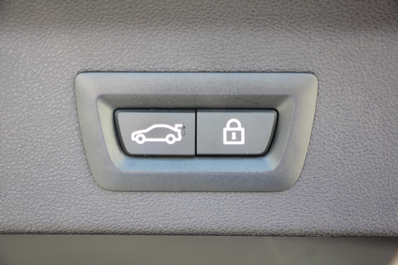 BMW X3 Xdrive20d Mｽﾎﾟｰﾂ 変更後ｲﾝﾃﾘｱ BMWﾗｲﾌﾞｺｯｸﾋﾟｯﾄ Applecarplay 新iﾄﾞﾗｲﾌﾞHDDﾅﾋﾞﾘｱｼｰﾄ可倒調整 HUD 追従ACC ｽﾃｱｻﾎﾟｰﾄ LEDﾍｯﾄﾞﾗｲﾄ ｵｰﾄﾊｲﾋﾞｰﾑ 360度ｶﾒﾗ ｵﾌﾟｼｮﾝ20AW ｼｰﾄﾋｰﾀｰ 電動ﾄﾗﾝｸ ﾊﾟﾄﾞﾙｼﾌﾄ ｽﾏｰﾄｷｰ 2年保証