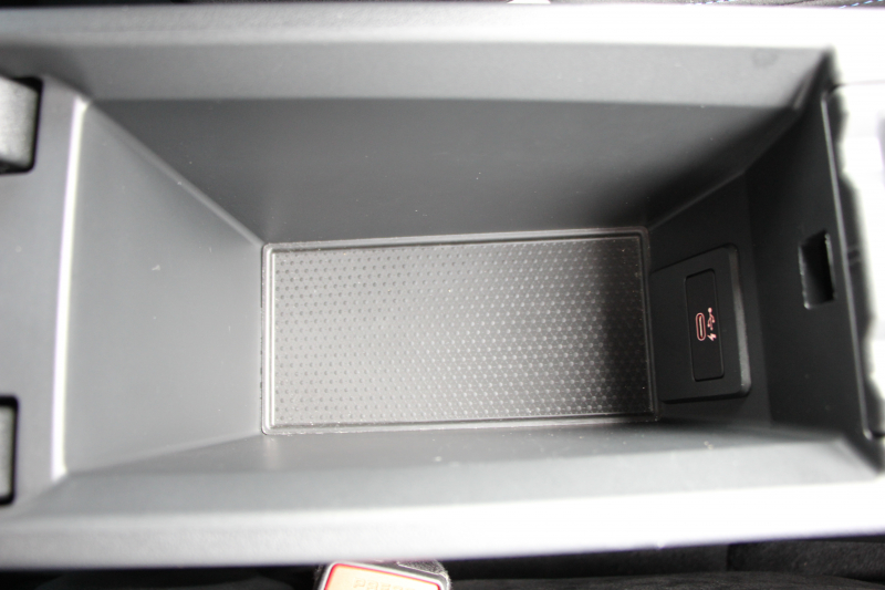 BMW 2シリーズ M235i Xdrive ｸﾞﾗﾝｸｰﾍﾟｾﾚｸﾄP 1ｵﾅ 新車保証 306馬力 4WD ｱﾀﾞﾌﾟﾃｨﾌﾞMｻｽ Mｽﾎﾟｰﾂｼｰﾄ Hi-fiｽﾋﾟｰｶｰ Mｽﾎﾟｰﾂﾌﾞﾚｰｷ 追従ACC 後退ｱｼｽﾄ LEDﾍｯﾄﾞﾗｲﾄ ｵｰﾄﾊｲﾋﾞｰﾑ 専用18AW Applecarplay対応 HDDﾅﾋﾞPｱｼｽﾄ BMWﾗｲﾌﾞｺｯｸﾋﾟｯﾄ