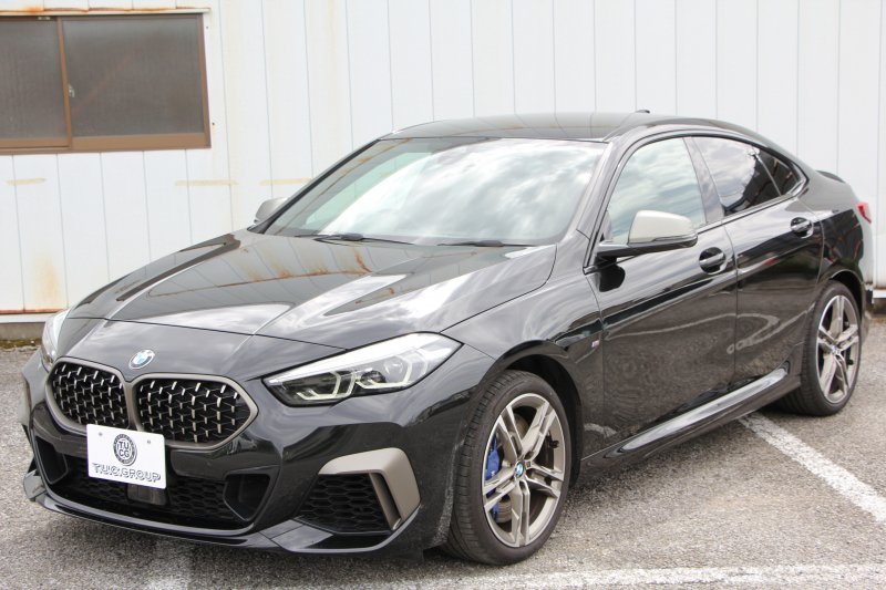 BMW 2シリーズ M235i Xdrive ｸﾞﾗﾝｸｰﾍﾟｾﾚｸﾄP 1ｵﾅ 新車保証 306馬力 4WD ｱﾀﾞﾌﾟﾃｨﾌﾞMｻｽ Mｽﾎﾟｰﾂｼｰﾄ Hi-fiｽﾋﾟｰｶｰ Mｽﾎﾟｰﾂﾌﾞﾚｰｷ 追従ACC 後退ｱｼｽﾄ LEDﾍｯﾄﾞﾗｲﾄ ｵｰﾄﾊｲﾋﾞｰﾑ 専用18AW Applecarplay対応 HDDﾅﾋﾞPｱｼｽﾄ BMWﾗｲﾌﾞｺｯｸﾋﾟｯﾄ