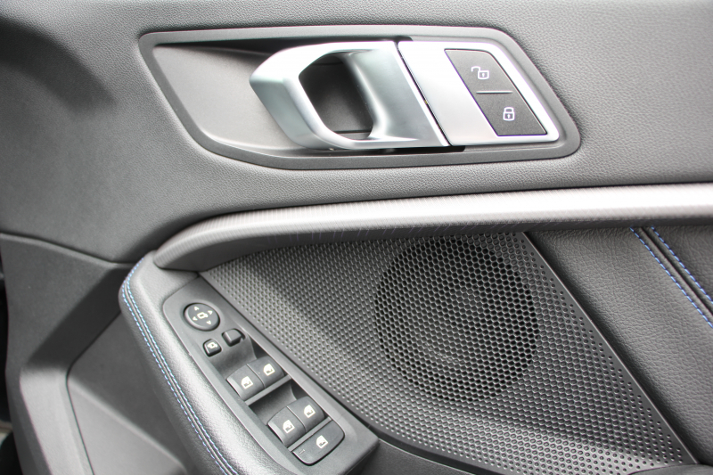 BMW 2シリーズ M235i Xdrive ｸﾞﾗﾝｸｰﾍﾟｾﾚｸﾄP 1ｵﾅ 新車保証 306馬力 4WD ｱﾀﾞﾌﾟﾃｨﾌﾞMｻｽ Mｽﾎﾟｰﾂｼｰﾄ Hi-fiｽﾋﾟｰｶｰ Mｽﾎﾟｰﾂﾌﾞﾚｰｷ 追従ACC 後退ｱｼｽﾄ LEDﾍｯﾄﾞﾗｲﾄ ｵｰﾄﾊｲﾋﾞｰﾑ 専用18AW Applecarplay対応 HDDﾅﾋﾞPｱｼｽﾄ BMWﾗｲﾌﾞｺｯｸﾋﾟｯﾄ