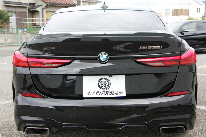 BMW 2シリーズ M235i Xdrive ｸﾞﾗﾝｸｰﾍﾟｾﾚｸﾄP 1ｵﾅ 新車保証 306馬力 4WD ｱﾀﾞﾌﾟﾃｨﾌﾞMｻｽ Mｽﾎﾟｰﾂｼｰﾄ Hi-fiｽﾋﾟｰｶｰ Mｽﾎﾟｰﾂﾌﾞﾚｰｷ 追従ACC 後退ｱｼｽﾄ LEDﾍｯﾄﾞﾗｲﾄ ｵｰﾄﾊｲﾋﾞｰﾑ 専用18AW Applecarplay対応 HDDﾅﾋﾞPｱｼｽﾄ BMWﾗｲﾌﾞｺｯｸﾋﾟｯﾄ