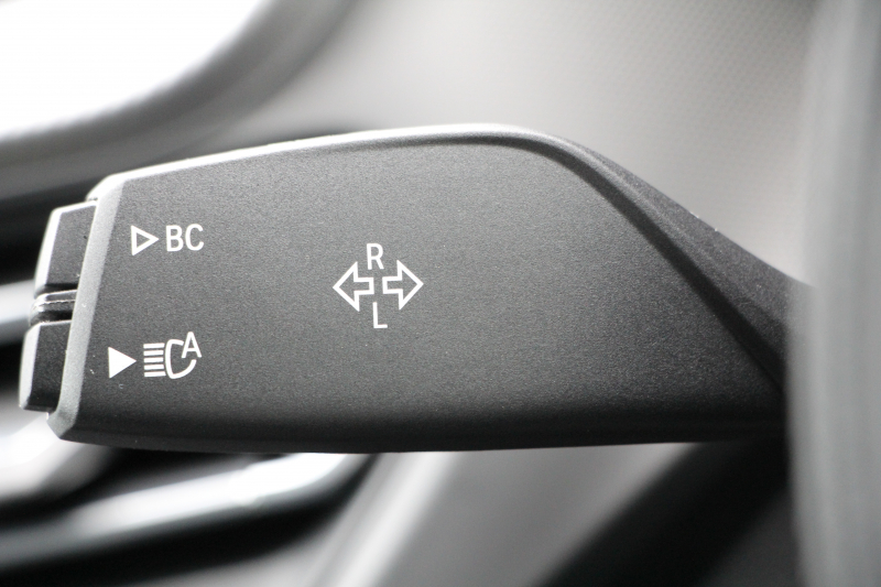 BMW 2シリーズ M235i Xdrive ｸﾞﾗﾝｸｰﾍﾟｾﾚｸﾄP 1ｵﾅ 新車保証 306馬力 4WD ｱﾀﾞﾌﾟﾃｨﾌﾞMｻｽ Mｽﾎﾟｰﾂｼｰﾄ Hi-fiｽﾋﾟｰｶｰ Mｽﾎﾟｰﾂﾌﾞﾚｰｷ 追従ACC 後退ｱｼｽﾄ LEDﾍｯﾄﾞﾗｲﾄ ｵｰﾄﾊｲﾋﾞｰﾑ 専用18AW Applecarplay対応 HDDﾅﾋﾞPｱｼｽﾄ BMWﾗｲﾌﾞｺｯｸﾋﾟｯﾄ