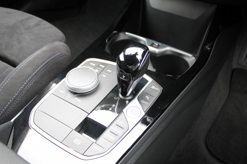 BMW 2シリーズ M235i Xdrive ｸﾞﾗﾝｸｰﾍﾟｾﾚｸﾄP 1ｵﾅ 新車保証 306馬力 4WD ｱﾀﾞﾌﾟﾃｨﾌﾞMｻｽ Mｽﾎﾟｰﾂｼｰﾄ Hi-fiｽﾋﾟｰｶｰ Mｽﾎﾟｰﾂﾌﾞﾚｰｷ 追従ACC 後退ｱｼｽﾄ LEDﾍｯﾄﾞﾗｲﾄ ｵｰﾄﾊｲﾋﾞｰﾑ 専用18AW Applecarplay対応 HDDﾅﾋﾞPｱｼｽﾄ BMWﾗｲﾌﾞｺｯｸﾋﾟｯﾄ