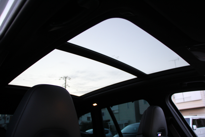 BMW Mシリーズ X3 ｺﾝﾍﾟﾃｨｼｮﾝ 4WD 510馬力 受注生産OPﾊﾟﾉﾗﾏｻﾝR ﾒﾘﾉﾌﾞﾗｯｸﾚｻﾞｰ 全ﾋｰﾀｰ ｱｸﾃｨﾌﾞﾍﾞﾝﾁﾚｰｼｮﾝ 8速ATﾄﾞﾗｲﾌﾞﾛｼﾞｯｸ ﾊｰﾏﾝｶｰﾄﾞﾝ HUD Mｽﾎﾟｰﾂｴｸﾞｿﾞｰｽﾄ 追従ACC HUD ﾃﾞｨｽﾌﾟﾚｲｷ- ｼﾞｪｽﾁｬｰC ﾘｱｼｰﾄ可倒調整 LEDﾍｯﾄﾞﾗｲﾄ 2年保証