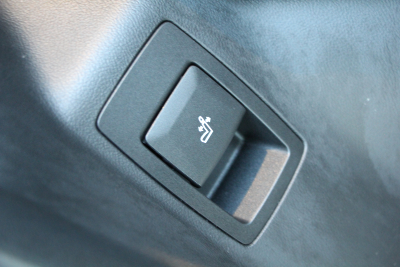 BMW Mシリーズ X3 ｺﾝﾍﾟﾃｨｼｮﾝ 4WD 510馬力 受注生産OPﾊﾟﾉﾗﾏｻﾝR ﾒﾘﾉﾌﾞﾗｯｸﾚｻﾞｰ 全ﾋｰﾀｰ ｱｸﾃｨﾌﾞﾍﾞﾝﾁﾚｰｼｮﾝ 8速ATﾄﾞﾗｲﾌﾞﾛｼﾞｯｸ ﾊｰﾏﾝｶｰﾄﾞﾝ HUD Mｽﾎﾟｰﾂｴｸﾞｿﾞｰｽﾄ 追従ACC HUD ﾃﾞｨｽﾌﾟﾚｲｷ- ｼﾞｪｽﾁｬｰC ﾘｱｼｰﾄ可倒調整 LEDﾍｯﾄﾞﾗｲﾄ 2年保証