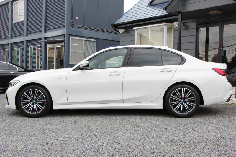 BMW 3シリーズ 320d Xdrive Mｽﾎﾟｰﾂ ｺﾝﾌｫｰﾄP 4WD 1ｵ-ﾅ Pｱｼｽﾄﾌﾟﾗｽ 360度ｶﾒﾗ BMWﾗｲﾌﾞｺｯｸﾋﾟｯﾄﾞﾀｯﾁ画面ﾅﾋﾞApplecarplay対応 ﾜｲﾔﾚｽ充電 LEDﾍｯﾄﾞﾗｲﾄ ｵｰﾄﾊｲﾋﾞｰﾑ 追従ACC ｽﾃｱﾘﾝｸﾞｻﾎﾟｰﾄ ﾚｰﾝﾁｪﾝｼﾞ警告 ｼｰﾄﾋｰﾀｰ 2年保証