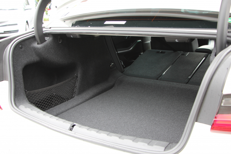 BMW 3シリーズ 320d Xdrive Mｽﾎﾟｰﾂ ｺﾝﾌｫｰﾄP 4WD 1ｵ-ﾅ Pｱｼｽﾄﾌﾟﾗｽ 360度ｶﾒﾗ BMWﾗｲﾌﾞｺｯｸﾋﾟｯﾄﾞﾀｯﾁ画面ﾅﾋﾞApplecarplay対応 ﾜｲﾔﾚｽ充電 LEDﾍｯﾄﾞﾗｲﾄ ｵｰﾄﾊｲﾋﾞｰﾑ 追従ACC ｽﾃｱﾘﾝｸﾞｻﾎﾟｰﾄ ﾚｰﾝﾁｪﾝｼﾞ警告 ｼｰﾄﾋｰﾀｰ 2年保証