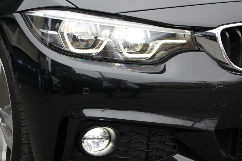 BMW 4シリーズ 440i ｶﾌﾞﾘｵﾚ Mｽﾎﾟｰﾂ ﾌﾟﾗｽP 後期 ﾌｪｲｽﾘﾌﾄ後 ﾋｰﾀｰ赤革 B58新ｴﾝｼﾞﾝ 326馬力 HUD 追従ACC ﾚｰﾝﾁｪﾝｼﾞ警告 ﾊｰﾏﾝｶｰﾄﾞﾝｻﾗｳﾝﾄﾞ19AW ﾀｯﾁ画面HDDﾅﾋﾞTV LEDﾍｯﾄﾞﾗｲﾄ＆ﾃｰﾙ TOPﾋﾞｭｰｶﾒﾗ Pｱｼｽﾄ 衝突軽減ﾌﾞﾚｰｷ 2年保証