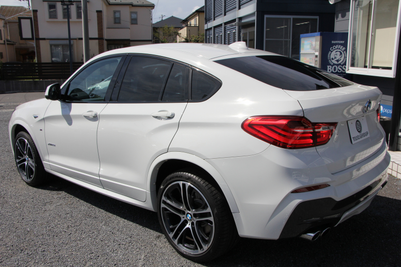 BMW X4 XDrive28i Mｽﾎﾟｰﾂ 最終ﾓﾃﾞﾙ ﾋｰﾀｰ黒革 追従ACC ﾚｰﾝﾁｪﾝｼﾞ警告 新HDDﾅﾋﾞTV ｵﾌﾟｼｮﾝ20AW 新ﾃﾞｻﾞｲﾝｽﾃｱﾘﾝｸﾞLEDﾍｯﾄﾞﾗｲﾄ&ﾌｫｸﾞ360度ｶﾒﾗ 電動ﾄﾗﾝｸ 衝突軽減ﾌﾞﾚｰｷ 車線逸脱警告 歩行者警告 245馬力 2年保証