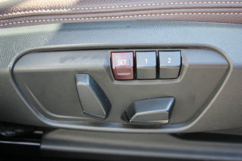 BMW X1 Xﾄﾞﾗｲﾌﾞ18d Xﾗｲﾝ ﾊｲﾗｲﾝ 変更後ﾓﾃﾞﾙ 中期 HUD 追従ACC ﾋｰﾀｰ茶革 ﾊﾟﾜｰｼｰﾄ 変更後ｼｰﾄ ﾀｯﾁﾊﾟﾈﾙ対応iﾄﾞﾗｲﾌﾞHDDﾅﾋﾞPｱｼｽﾄ Bｶﾒﾗ 新型DSRCﾙｰﾑﾐﾗｰ 電動ﾄﾗﾝｸ USB-C 衝突軽減ﾌﾞﾚｰｷ 車線逸脱警告 歩行者警告 2年保証