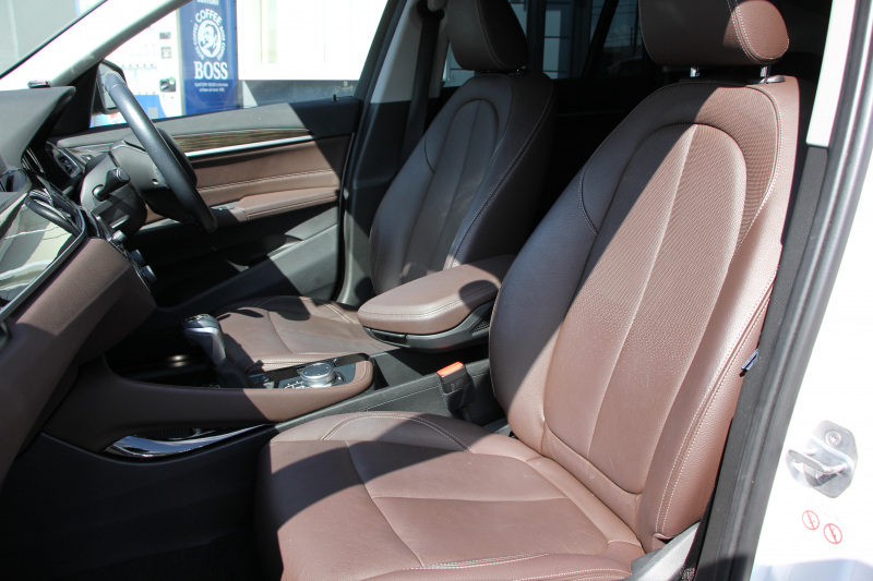 BMW X1 Xﾄﾞﾗｲﾌﾞ18d Xﾗｲﾝ ﾊｲﾗｲﾝ 変更後ﾓﾃﾞﾙ 中期 HUD 追従ACC ﾋｰﾀｰ茶革 ﾊﾟﾜｰｼｰﾄ 変更後ｼｰﾄ ﾀｯﾁﾊﾟﾈﾙ対応iﾄﾞﾗｲﾌﾞHDDﾅﾋﾞPｱｼｽﾄ Bｶﾒﾗ 新型DSRCﾙｰﾑﾐﾗｰ 電動ﾄﾗﾝｸ USB-C 衝突軽減ﾌﾞﾚｰｷ 車線逸脱警告 歩行者警告 2年保証