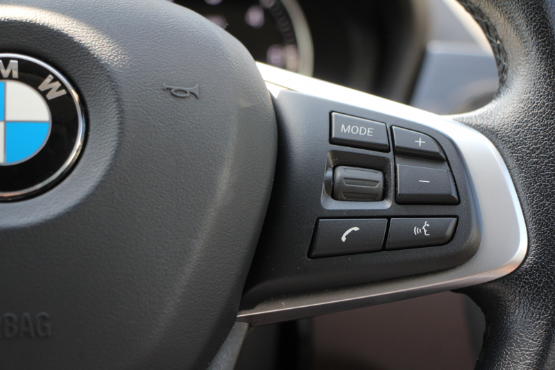 BMW X1 Xﾄﾞﾗｲﾌﾞ18d Xﾗｲﾝ ﾊｲﾗｲﾝ 変更後ﾓﾃﾞﾙ 中期 HUD 追従ACC ﾋｰﾀｰ茶革 ﾊﾟﾜｰｼｰﾄ 変更後ｼｰﾄ ﾀｯﾁﾊﾟﾈﾙ対応iﾄﾞﾗｲﾌﾞHDDﾅﾋﾞPｱｼｽﾄ Bｶﾒﾗ 新型DSRCﾙｰﾑﾐﾗｰ 電動ﾄﾗﾝｸ USB-C 衝突軽減ﾌﾞﾚｰｷ 車線逸脱警告 歩行者警告 2年保証