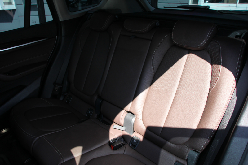 BMW X1 Xﾄﾞﾗｲﾌﾞ18d Xﾗｲﾝ ﾊｲﾗｲﾝ 変更後ﾓﾃﾞﾙ 中期 HUD 追従ACC ﾋｰﾀｰ茶革 ﾊﾟﾜｰｼｰﾄ 変更後ｼｰﾄ ﾀｯﾁﾊﾟﾈﾙ対応iﾄﾞﾗｲﾌﾞHDDﾅﾋﾞPｱｼｽﾄ Bｶﾒﾗ 新型DSRCﾙｰﾑﾐﾗｰ 電動ﾄﾗﾝｸ USB-C 衝突軽減ﾌﾞﾚｰｷ 車線逸脱警告 歩行者警告 2年保証