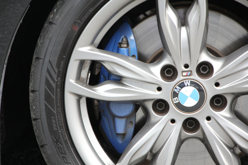 BMW 2シリーズ M240i ｸｰﾍﾟ直6ﾀｰﾎﾞB58新ｴﾝｼﾞﾝ 340馬力 MPerformanceｽﾎﾟｲﾗｰ REMUSﾏﾌﾗｰ ｱﾀﾞﾌﾟﾃｨﾌﾞMｻｽ Mｽﾎﾟｰﾂﾌﾞﾚｰｷ 専用18AW HDDﾅﾋﾞPｱｼｽﾄ Bｶﾒﾗ 8速AT 衝突軽減ﾌﾞﾚｰｷ 車線逸脱警告 歩行者警告 ﾌﾞﾚｰｷ付ｸﾙｺﾝ ｽﾏｰﾄｷｰ ﾊﾟﾄﾞﾙｼﾌﾄ 2年保証