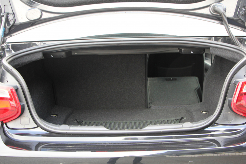 BMW 2シリーズ M240i ｸｰﾍﾟ直6ﾀｰﾎﾞB58新ｴﾝｼﾞﾝ 340馬力 MPerformanceｽﾎﾟｲﾗｰ REMUSﾏﾌﾗｰ ｱﾀﾞﾌﾟﾃｨﾌﾞMｻｽ Mｽﾎﾟｰﾂﾌﾞﾚｰｷ 専用18AW HDDﾅﾋﾞPｱｼｽﾄ Bｶﾒﾗ 8速AT 衝突軽減ﾌﾞﾚｰｷ 車線逸脱警告 歩行者警告 ﾌﾞﾚｰｷ付ｸﾙｺﾝ ｽﾏｰﾄｷｰ ﾊﾟﾄﾞﾙｼﾌﾄ 2年保証