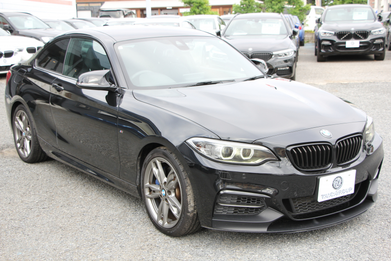 BMW 2シリーズ M240i ｸｰﾍﾟ直6ﾀｰﾎﾞB58新ｴﾝｼﾞﾝ 340馬力 MPerformanceｽﾎﾟｲﾗｰ REMUSﾏﾌﾗｰ ｱﾀﾞﾌﾟﾃｨﾌﾞMｻｽ Mｽﾎﾟｰﾂﾌﾞﾚｰｷ 専用18AW HDDﾅﾋﾞPｱｼｽﾄ Bｶﾒﾗ 8速AT 衝突軽減ﾌﾞﾚｰｷ 車線逸脱警告 歩行者警告 ﾌﾞﾚｰｷ付ｸﾙｺﾝ ｽﾏｰﾄｷｰ ﾊﾟﾄﾞﾙｼﾌﾄ 2年保証
