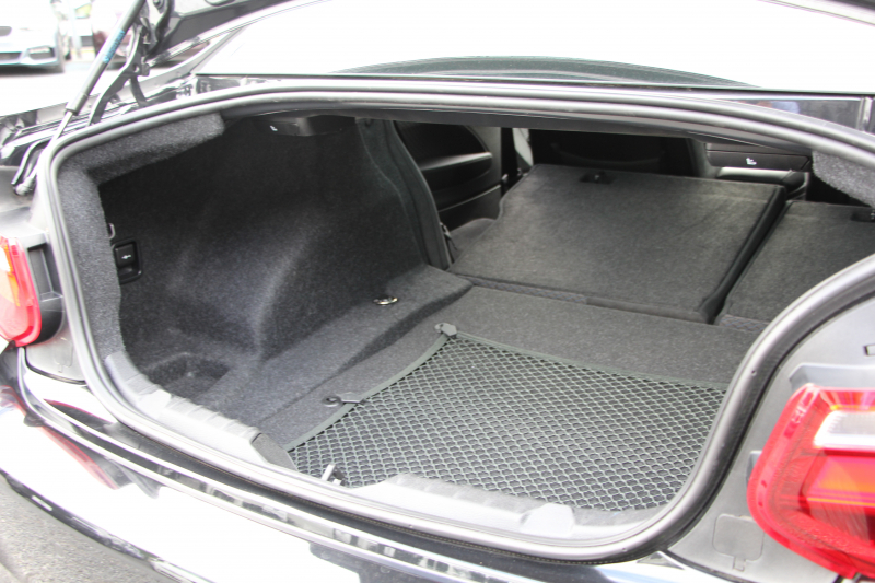 BMW 2シリーズ M240i ｸｰﾍﾟ直6ﾀｰﾎﾞB58新ｴﾝｼﾞﾝ 340馬力 MPerformanceｽﾎﾟｲﾗｰ REMUSﾏﾌﾗｰ ｱﾀﾞﾌﾟﾃｨﾌﾞMｻｽ Mｽﾎﾟｰﾂﾌﾞﾚｰｷ 専用18AW HDDﾅﾋﾞPｱｼｽﾄ Bｶﾒﾗ 8速AT 衝突軽減ﾌﾞﾚｰｷ 車線逸脱警告 歩行者警告 ﾌﾞﾚｰｷ付ｸﾙｺﾝ ｽﾏｰﾄｷｰ ﾊﾟﾄﾞﾙｼﾌﾄ 2年保証