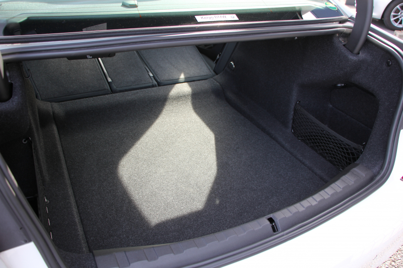 BMW 3シリーズ 320i Mｽﾎﾟｰﾂ ﾃﾞﾋﾞｭｰ&ｲﾉﾍﾞｰｼｮﾝ&ｺﾝﾌｫｰﾄP ﾌﾞﾙｰｽﾃｯﾁ黒革 ﾚｰｻﾞｰLEDﾗｲﾄ HUD ｼﾞｪｽﾁｬｰｺﾝﾄﾛｰﾙ 19AW 電動ﾄﾗﾝｸ 追従ACC ｽﾃｱﾘﾝｸﾞｻﾎﾟｰﾄ ﾀｯﾁ画面HDDﾅﾋﾞApplecarplay対応 後退ｱｼｽﾄ ﾌﾞﾗｯｸｷﾄﾞﾆｰｸﾞﾘﾙ 2年保証