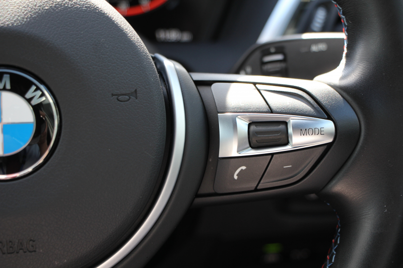 BMW Mシリーズ M2ｸｰﾍﾟ6速MT 後期LCI 370馬力 直6ﾀｰﾎﾞﾋｰﾀｰ黒革 LEDﾍｯﾄﾞﾗｲﾄ&ﾃｰﾙ ﾀｯﾁ画面HDDﾅﾋﾞBｶﾒﾗ 専用19AW 衝突軽減ﾌﾞﾚｰｷ 車線逸脱警告 歩行者警告 ﾌﾞﾚｰｷ付ｸﾙｺﾝ ｶｰﾎﾞﾝｲﾝﾃﾘｱﾄﾘﾑ ｽﾏｰﾄｷｰ 2年保証