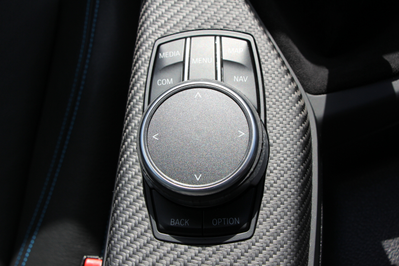 BMW Mシリーズ M2ｸｰﾍﾟ6速MT 後期LCI 370馬力 直6ﾀｰﾎﾞﾋｰﾀｰ黒革 LEDﾍｯﾄﾞﾗｲﾄ&ﾃｰﾙ ﾀｯﾁ画面HDDﾅﾋﾞBｶﾒﾗ 専用19AW 衝突軽減ﾌﾞﾚｰｷ 車線逸脱警告 歩行者警告 ﾌﾞﾚｰｷ付ｸﾙｺﾝ ｶｰﾎﾞﾝｲﾝﾃﾘｱﾄﾘﾑ ｽﾏｰﾄｷｰ 2年保証