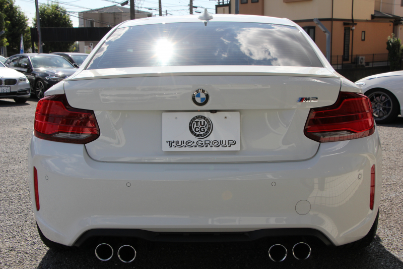 BMW Mシリーズ M2ｸｰﾍﾟ6速MT 後期LCI 370馬力 直6ﾀｰﾎﾞﾋｰﾀｰ黒革 LEDﾍｯﾄﾞﾗｲﾄ&ﾃｰﾙ ﾀｯﾁ画面HDDﾅﾋﾞBｶﾒﾗ 専用19AW 衝突軽減ﾌﾞﾚｰｷ 車線逸脱警告 歩行者警告 ﾌﾞﾚｰｷ付ｸﾙｺﾝ ｶｰﾎﾞﾝｲﾝﾃﾘｱﾄﾘﾑ ｽﾏｰﾄｷｰ 2年保証