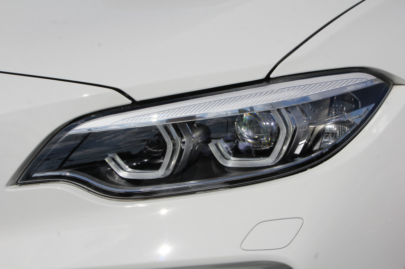 BMW Mシリーズ M2ｸｰﾍﾟ6速MT 後期LCI 370馬力 直6ﾀｰﾎﾞﾋｰﾀｰ黒革 LEDﾍｯﾄﾞﾗｲﾄ&ﾃｰﾙ ﾀｯﾁ画面HDDﾅﾋﾞBｶﾒﾗ 専用19AW 衝突軽減ﾌﾞﾚｰｷ 車線逸脱警告 歩行者警告 ﾌﾞﾚｰｷ付ｸﾙｺﾝ ｶｰﾎﾞﾝｲﾝﾃﾘｱﾄﾘﾑ ｽﾏｰﾄｷｰ 2年保証