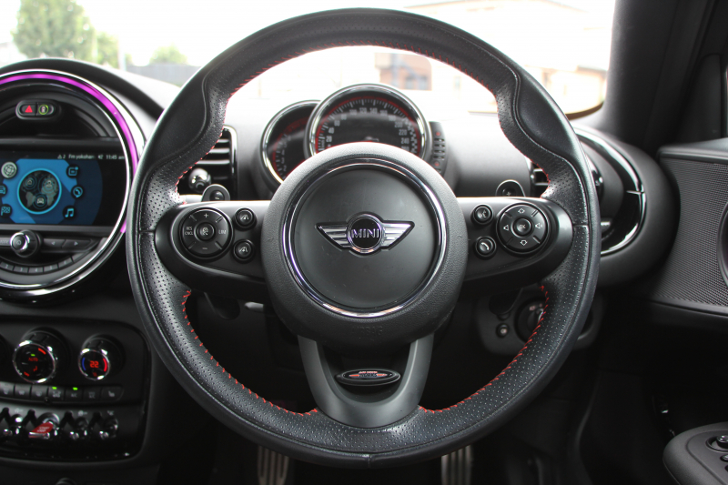 MINI(ミニ) ミニクラブマン MINI ｼﾞｮﾝｸｰﾊﾟｰﾜｰｸｽ ｸﾗﾌﾞﾏﾝ ALL4 4WD 231馬力 8速AT 追従ACC HUD LEDﾍｯﾄﾞﾗｲﾄ 専用19AW 専用ﾌﾞﾚﾝﾎﾞ製ｷｬﾘﾊﾟｰ ｽﾎﾟｰﾂｻｽ JCWﾚｻﾞｰｽﾃｱﾘﾝｸﾞｼｰﾄﾋｰﾀｰ ﾀｯﾁ画面HDDﾅﾋﾞｲﾝﾃﾘｼﾞｪﾝﾄｾｰﾌﾃｨ ｽﾏｰﾄｷｰ Bluetooth接続 Bｶﾒﾗ ﾊﾟﾄﾞﾙｼﾌﾄ 2年保証