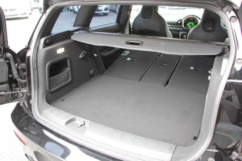 MINI(ミニ) ミニクラブマン MINI ｼﾞｮﾝｸｰﾊﾟｰﾜｰｸｽ ｸﾗﾌﾞﾏﾝ ALL4 4WD 231馬力 8速AT 追従ACC HUD LEDﾍｯﾄﾞﾗｲﾄ 専用19AW 専用ﾌﾞﾚﾝﾎﾞ製ｷｬﾘﾊﾟｰ ｽﾎﾟｰﾂｻｽ JCWﾚｻﾞｰｽﾃｱﾘﾝｸﾞｼｰﾄﾋｰﾀｰ ﾀｯﾁ画面HDDﾅﾋﾞｲﾝﾃﾘｼﾞｪﾝﾄｾｰﾌﾃｨ ｽﾏｰﾄｷｰ Bluetooth接続 Bｶﾒﾗ ﾊﾟﾄﾞﾙｼﾌﾄ 2年保証