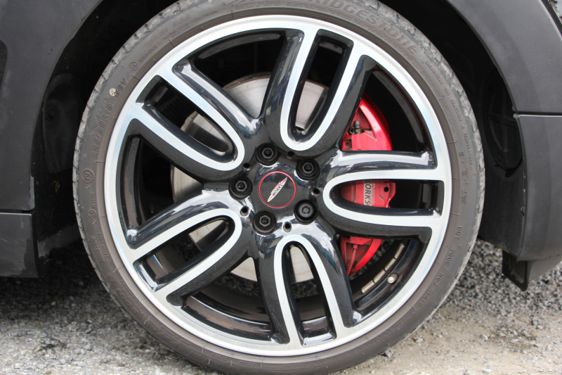 MINI(ミニ) ミニクラブマン MINI ｼﾞｮﾝｸｰﾊﾟｰﾜｰｸｽ ｸﾗﾌﾞﾏﾝ ALL4 4WD 231馬力 8速AT 追従ACC HUD LEDﾍｯﾄﾞﾗｲﾄ 専用19AW 専用ﾌﾞﾚﾝﾎﾞ製ｷｬﾘﾊﾟｰ ｽﾎﾟｰﾂｻｽ JCWﾚｻﾞｰｽﾃｱﾘﾝｸﾞｼｰﾄﾋｰﾀｰ ﾀｯﾁ画面HDDﾅﾋﾞｲﾝﾃﾘｼﾞｪﾝﾄｾｰﾌﾃｨ ｽﾏｰﾄｷｰ Bluetooth接続 Bｶﾒﾗ ﾊﾟﾄﾞﾙｼﾌﾄ 2年保証