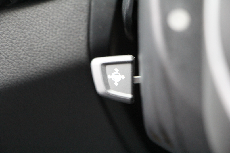 BMW 5シリーズ 523d Mｽﾎﾟｰﾂ ﾊｲﾗｲﾝ 全席ﾋｰﾀｰ黒革 追従ACC HUD ｽﾃｱﾘﾝｸﾞｻﾎﾟｰﾄ HDDﾅﾋﾞTV ｼﾞｪｽﾁｬｰｺﾝﾄﾛｰﾙ 置くだけ充電 Pｱｼｽﾄﾌﾟﾗｽ 360度ｶﾒﾗ ｽﾃｱﾘﾝｸﾞｻﾎﾟｰﾄ 液晶ﾒｰﾀｰ 電動ﾄﾗﾝｸ 2年保証