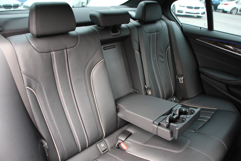 BMW 5シリーズ 523d Mｽﾎﾟｰﾂ ﾊｲﾗｲﾝ 全席ﾋｰﾀｰ黒革 追従ACC HUD ｽﾃｱﾘﾝｸﾞｻﾎﾟｰﾄ HDDﾅﾋﾞTV ｼﾞｪｽﾁｬｰｺﾝﾄﾛｰﾙ 置くだけ充電 Pｱｼｽﾄﾌﾟﾗｽ 360度ｶﾒﾗ ｽﾃｱﾘﾝｸﾞｻﾎﾟｰﾄ 液晶ﾒｰﾀｰ 電動ﾄﾗﾝｸ 2年保証