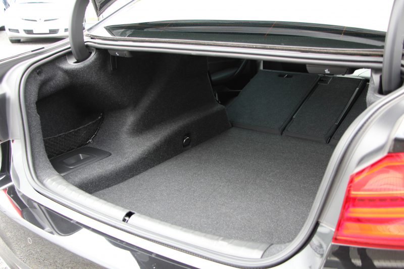 BMW 5シリーズ 523d Mｽﾎﾟｰﾂ ﾊｲﾗｲﾝ 全席ﾋｰﾀｰ黒革 追従ACC HUD ｽﾃｱﾘﾝｸﾞｻﾎﾟｰﾄ HDDﾅﾋﾞTV ｼﾞｪｽﾁｬｰｺﾝﾄﾛｰﾙ 置くだけ充電 Pｱｼｽﾄﾌﾟﾗｽ 360度ｶﾒﾗ ｽﾃｱﾘﾝｸﾞｻﾎﾟｰﾄ 液晶ﾒｰﾀｰ 電動ﾄﾗﾝｸ 2年保証