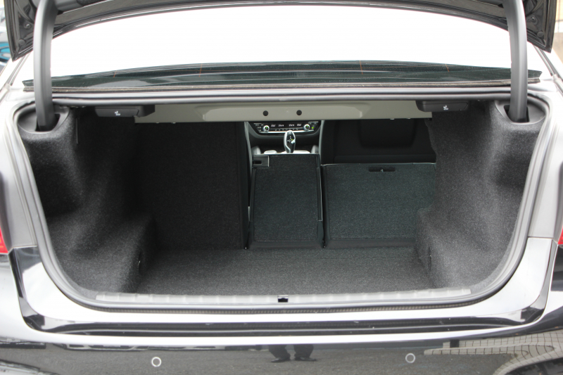 BMW 5シリーズ 523d Mｽﾎﾟｰﾂ ﾊｲﾗｲﾝ 全席ﾋｰﾀｰ黒革 追従ACC HUD ｽﾃｱﾘﾝｸﾞｻﾎﾟｰﾄ HDDﾅﾋﾞTV ｼﾞｪｽﾁｬｰｺﾝﾄﾛｰﾙ 置くだけ充電 Pｱｼｽﾄﾌﾟﾗｽ 360度ｶﾒﾗ ｽﾃｱﾘﾝｸﾞｻﾎﾟｰﾄ 液晶ﾒｰﾀｰ 電動ﾄﾗﾝｸ 2年保証