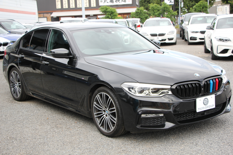 BMW 5シリーズ 523i Mｽﾎﾟｰﾂ 追従ACC ｽﾃｱﾘﾝｸﾞｻﾎﾟｰﾄ LEDﾍｯﾄﾞﾗｲﾄ ｵｰﾄﾊｲﾋﾞｰﾑ 360度ｶﾒﾗ ﾀｯﾁ画面HDDﾅﾋﾞTV 電動ﾄﾗﾝｸ ﾊﾟﾄﾞﾙｼﾌﾄ 専用ｴｱﾛ 19AW ｽﾏｰﾄｷｰ Bluetooth接続 衝突軽減ﾌﾞﾚｰｷ 車線逸脱警告 歩行者警告 ｱﾝﾋﾞｴﾝﾄﾗｲﾄ 2年保証