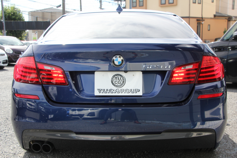 BMW 5シリーズ 523d ｾﾚﾌﾞﾚｰｼｮﾝｴﾃﾞｨｼｮﾝ ﾊﾞﾛﾝ 限定車 最終ﾓﾃﾞﾙ ｵｲｽﾀｰﾚｻﾞｰ LEDﾍｯﾄﾞﾗｲﾄ&ﾌｫｸﾞ追従ACC ﾚｰﾝﾁｪﾝｼﾞ警告 全ﾄﾞｱｿﾌﾄｸﾛｰｽﾞ電動ﾄﾗﾝｸ 液晶ﾒｰﾀｰ HDDﾅﾋﾞTV Bｶﾒﾗ 衝突軽減ﾌﾞﾚｰｷ 車線逸脱警告 歩行者警告 2年保証