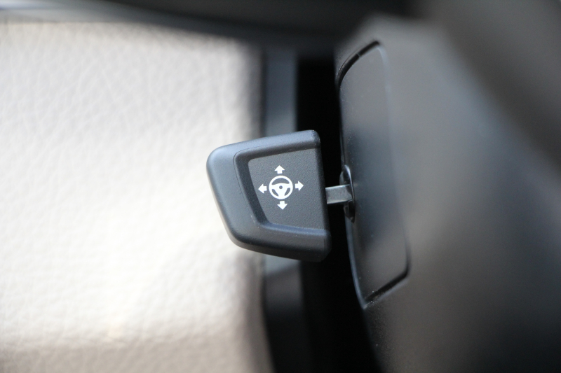 BMW 5シリーズ 523d ｾﾚﾌﾞﾚｰｼｮﾝｴﾃﾞｨｼｮﾝ ﾊﾞﾛﾝ 限定車 最終ﾓﾃﾞﾙ ｵｲｽﾀｰﾚｻﾞｰ LEDﾍｯﾄﾞﾗｲﾄ&ﾌｫｸﾞ追従ACC ﾚｰﾝﾁｪﾝｼﾞ警告 全ﾄﾞｱｿﾌﾄｸﾛｰｽﾞ電動ﾄﾗﾝｸ 液晶ﾒｰﾀｰ HDDﾅﾋﾞTV Bｶﾒﾗ 衝突軽減ﾌﾞﾚｰｷ 車線逸脱警告 歩行者警告 2年保証