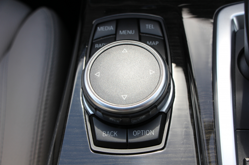 BMW 5シリーズ 523d ｾﾚﾌﾞﾚｰｼｮﾝｴﾃﾞｨｼｮﾝ ﾊﾞﾛﾝ 限定車 最終ﾓﾃﾞﾙ ｵｲｽﾀｰﾚｻﾞｰ LEDﾍｯﾄﾞﾗｲﾄ&ﾌｫｸﾞ追従ACC ﾚｰﾝﾁｪﾝｼﾞ警告 全ﾄﾞｱｿﾌﾄｸﾛｰｽﾞ電動ﾄﾗﾝｸ 液晶ﾒｰﾀｰ HDDﾅﾋﾞTV Bｶﾒﾗ 衝突軽減ﾌﾞﾚｰｷ 車線逸脱警告 歩行者警告 2年保証