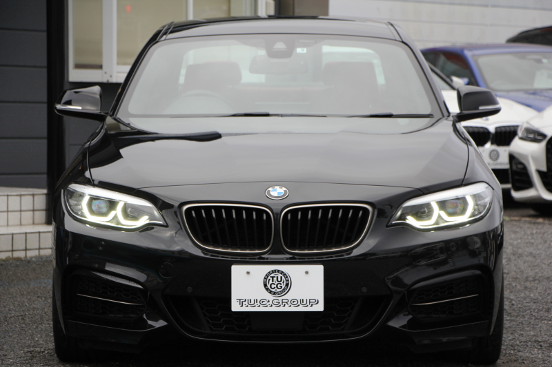 BMW 2シリーズ M240i ｸｰﾍﾟ最終ﾓﾃﾞﾙ 型式変更後 ﾋｰﾀｰ赤革 直6ﾀｰﾎﾞ340馬力 B58新ｴﾝｼﾞﾝ ｱﾀﾞﾌﾟﾃｨﾌﾞMｻｽ 追従ACC LEDﾍｯﾄﾞﾗｲﾄ&ﾃｰﾙ ﾀｯﾁ画面HDDﾅﾋﾞPｱｼｽﾄ 衝突軽減ﾌﾞﾚｰｷ 車線逸脱警告 歩行者警告 ﾊﾟﾄﾞﾙｼﾌﾄ ｽﾏｰﾄｷｰ 専用18AW&ﾌﾞﾚｰｷ 2年保証