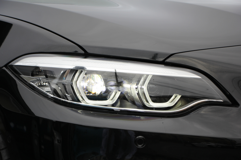 BMW 2シリーズ M240i ｸｰﾍﾟ最終ﾓﾃﾞﾙ 型式変更後 ﾋｰﾀｰ赤革 直6ﾀｰﾎﾞ340馬力 B58新ｴﾝｼﾞﾝ ｱﾀﾞﾌﾟﾃｨﾌﾞMｻｽ 追従ACC LEDﾍｯﾄﾞﾗｲﾄ&ﾃｰﾙ ﾀｯﾁ画面HDDﾅﾋﾞPｱｼｽﾄ 衝突軽減ﾌﾞﾚｰｷ 車線逸脱警告 歩行者警告 ﾊﾟﾄﾞﾙｼﾌﾄ ｽﾏｰﾄｷｰ 専用18AW&ﾌﾞﾚｰｷ 2年保証