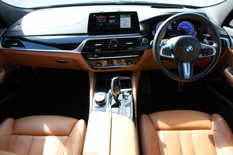 BMW 6シリーズ 640i Xﾄﾞﾗｲﾌﾞｸﾞﾗﾝﾂｰﾘｽﾓ Mｽﾎﾟｰﾂ ﾃﾞﾋﾞｭｰｴﾃﾞｨｼｮﾝ 40台限定車 4WD ﾘｱｴﾝﾀ-ﾃｲﾒﾝﾄ 後席ﾓﾆﾀｰ Bowers＆Wilkinsｻｳﾝﾄﾞﾊﾟﾉﾗﾏｻﾝﾙｰﾌ Fｺﾝﾌｫｰﾄｼｰﾄ&ﾍﾞﾝﾁﾚｰｼｮﾝ 全ﾋｰﾀｰ茶革 全ﾄﾞｱｿﾌﾄｸﾛｰｽﾞ360度ｶﾒﾗ Pｱｼｽﾄﾌﾟﾗｽ 追従ACC HUD 2年保証