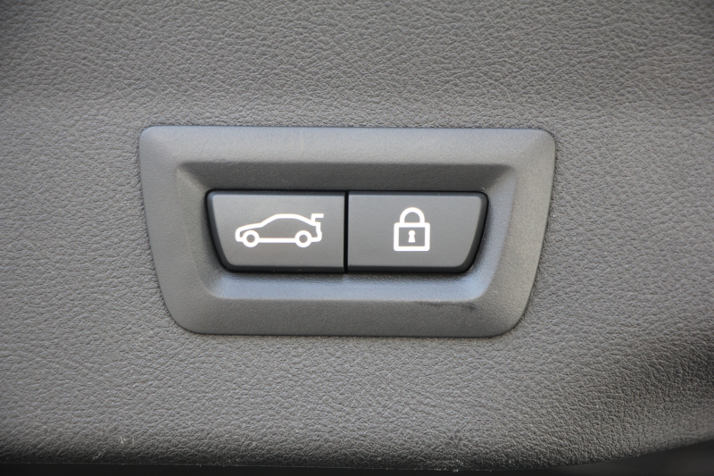 BMW 6シリーズ 640i Xﾄﾞﾗｲﾌﾞｸﾞﾗﾝﾂｰﾘｽﾓ Mｽﾎﾟｰﾂ ﾃﾞﾋﾞｭｰｴﾃﾞｨｼｮﾝ 40台限定車 4WD ﾘｱｴﾝﾀ-ﾃｲﾒﾝﾄ 後席ﾓﾆﾀｰ Bowers＆Wilkinsｻｳﾝﾄﾞﾊﾟﾉﾗﾏｻﾝﾙｰﾌ Fｺﾝﾌｫｰﾄｼｰﾄ&ﾍﾞﾝﾁﾚｰｼｮﾝ 全ﾋｰﾀｰ茶革 全ﾄﾞｱｿﾌﾄｸﾛｰｽﾞ360度ｶﾒﾗ Pｱｼｽﾄﾌﾟﾗｽ 追従ACC HUD 2年保証