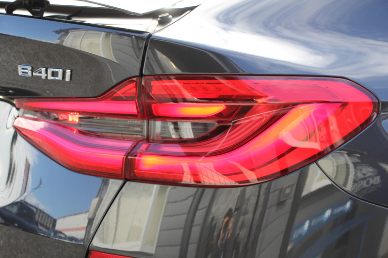 BMW 6シリーズ 640i Xﾄﾞﾗｲﾌﾞｸﾞﾗﾝﾂｰﾘｽﾓ Mｽﾎﾟｰﾂ ﾃﾞﾋﾞｭｰｴﾃﾞｨｼｮﾝ 40台限定車 4WD ﾘｱｴﾝﾀ-ﾃｲﾒﾝﾄ 後席ﾓﾆﾀｰ Bowers＆Wilkinsｻｳﾝﾄﾞﾊﾟﾉﾗﾏｻﾝﾙｰﾌ Fｺﾝﾌｫｰﾄｼｰﾄ&ﾍﾞﾝﾁﾚｰｼｮﾝ 全ﾋｰﾀｰ茶革 全ﾄﾞｱｿﾌﾄｸﾛｰｽﾞ360度ｶﾒﾗ Pｱｼｽﾄﾌﾟﾗｽ 追従ACC HUD 2年保証