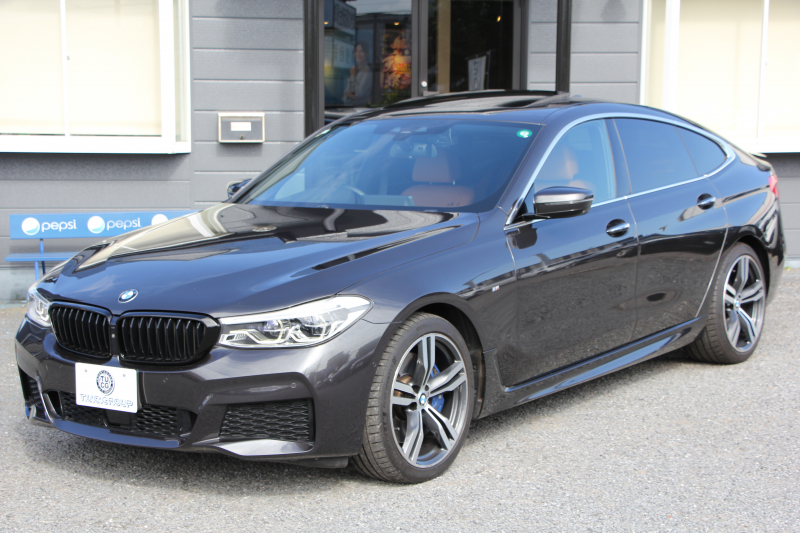BMW 6シリーズ 640i Xﾄﾞﾗｲﾌﾞｸﾞﾗﾝﾂｰﾘｽﾓ Mｽﾎﾟｰﾂ ﾃﾞﾋﾞｭｰｴﾃﾞｨｼｮﾝ 40台限定車 4WD ﾘｱｴﾝﾀ-ﾃｲﾒﾝﾄ 後席ﾓﾆﾀｰ Bowers＆Wilkinsｻｳﾝﾄﾞﾊﾟﾉﾗﾏｻﾝﾙｰﾌ Fｺﾝﾌｫｰﾄｼｰﾄ&ﾍﾞﾝﾁﾚｰｼｮﾝ 全ﾋｰﾀｰ茶革 全ﾄﾞｱｿﾌﾄｸﾛｰｽﾞ360度ｶﾒﾗ Pｱｼｽﾄﾌﾟﾗｽ 追従ACC HUD 2年保証