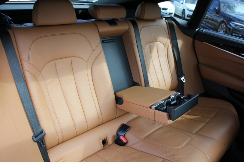 BMW 6シリーズ 640i Xﾄﾞﾗｲﾌﾞｸﾞﾗﾝﾂｰﾘｽﾓ Mｽﾎﾟｰﾂ ﾃﾞﾋﾞｭｰｴﾃﾞｨｼｮﾝ 40台限定車 4WD ﾘｱｴﾝﾀ-ﾃｲﾒﾝﾄ 後席ﾓﾆﾀｰ Bowers＆Wilkinsｻｳﾝﾄﾞﾊﾟﾉﾗﾏｻﾝﾙｰﾌ Fｺﾝﾌｫｰﾄｼｰﾄ&ﾍﾞﾝﾁﾚｰｼｮﾝ 全ﾋｰﾀｰ茶革 全ﾄﾞｱｿﾌﾄｸﾛｰｽﾞ360度ｶﾒﾗ Pｱｼｽﾄﾌﾟﾗｽ 追従ACC HUD 2年保証